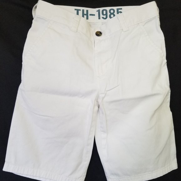 Tommy Hilfinger - Picture 1 of 3